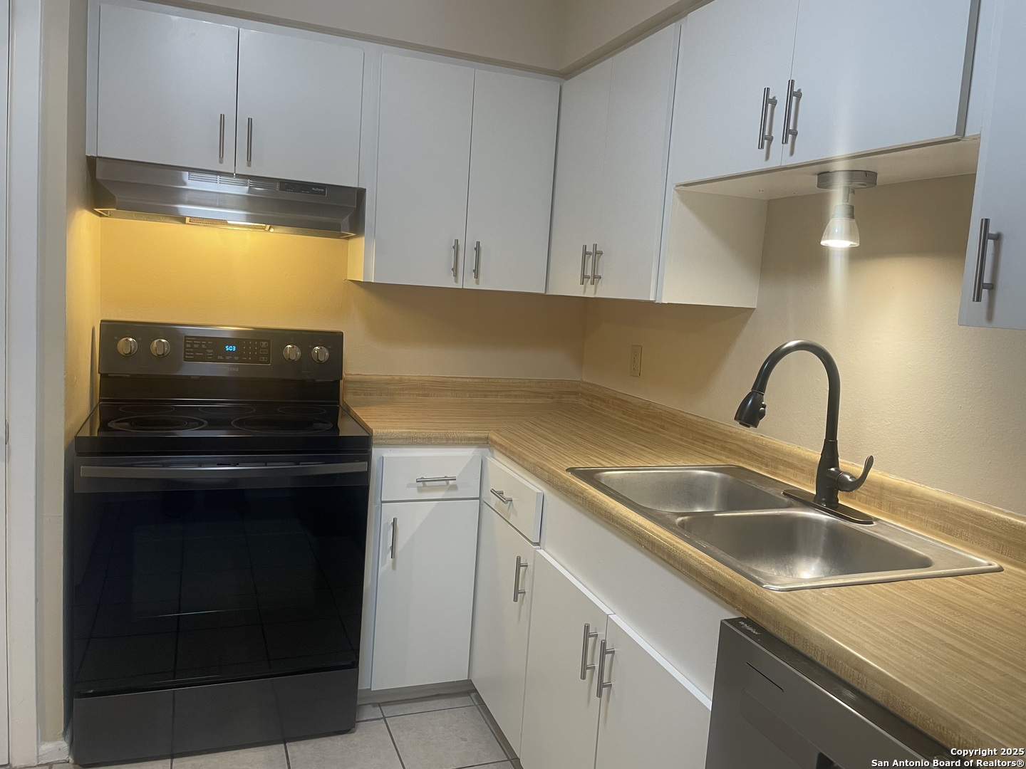 235 Silver Sands San Antonio TX 78216