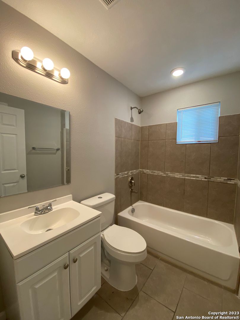 6571 Beech Trail Drive Converse TX 78109