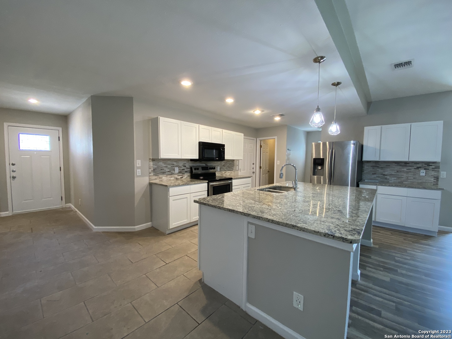 6571 Beech Trail Drive Converse TX 78109
