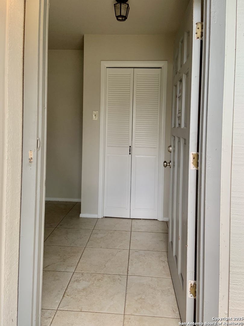 5711 Gillis San Antonio TX 78240
