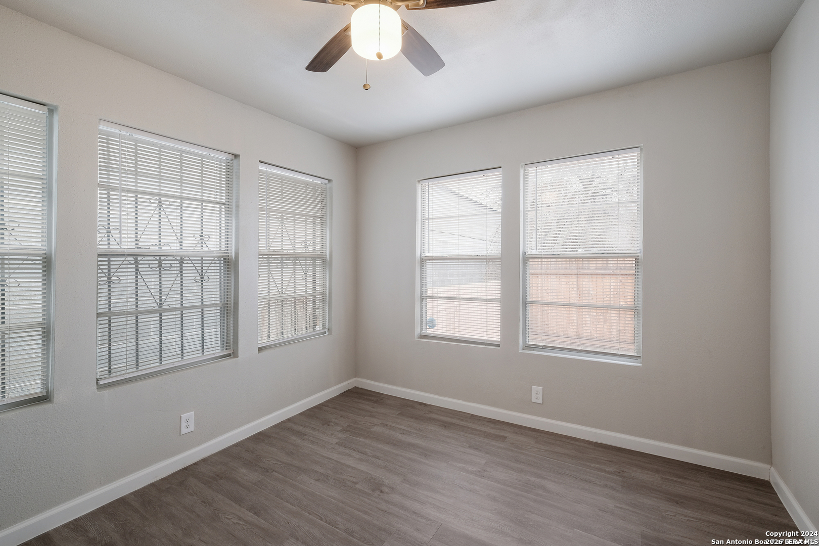 325 S Hackberry Street San Antonio TX 78203