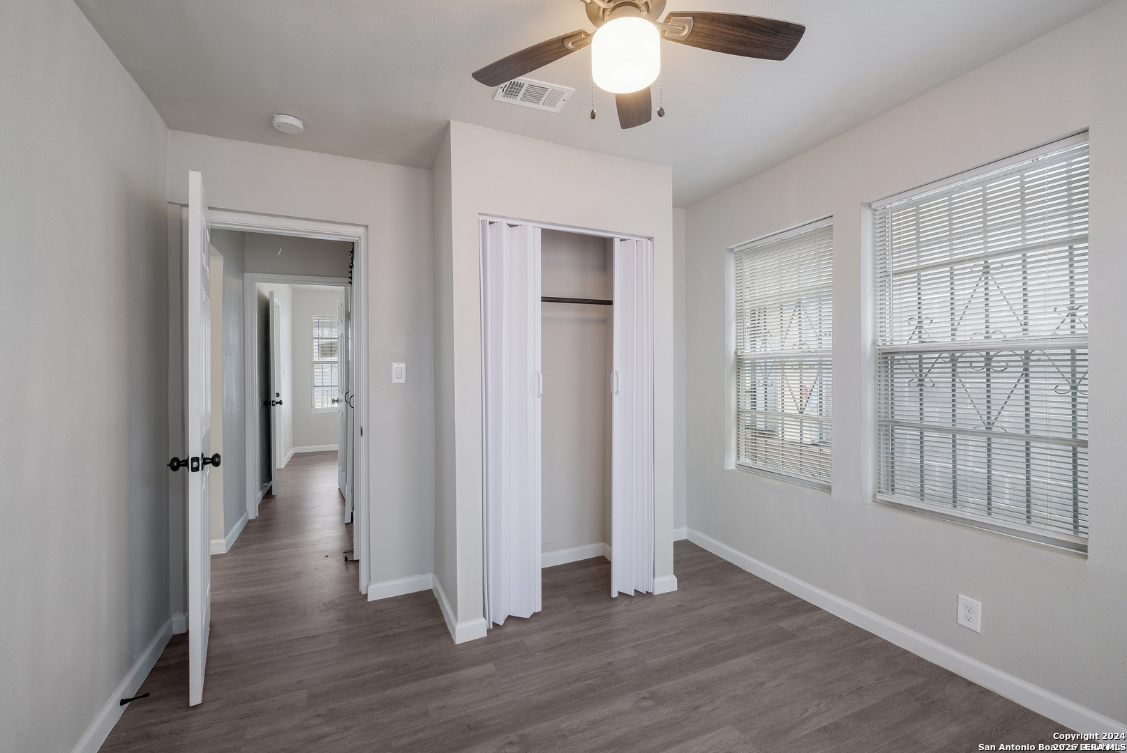 325 S Hackberry Street San Antonio TX 78203