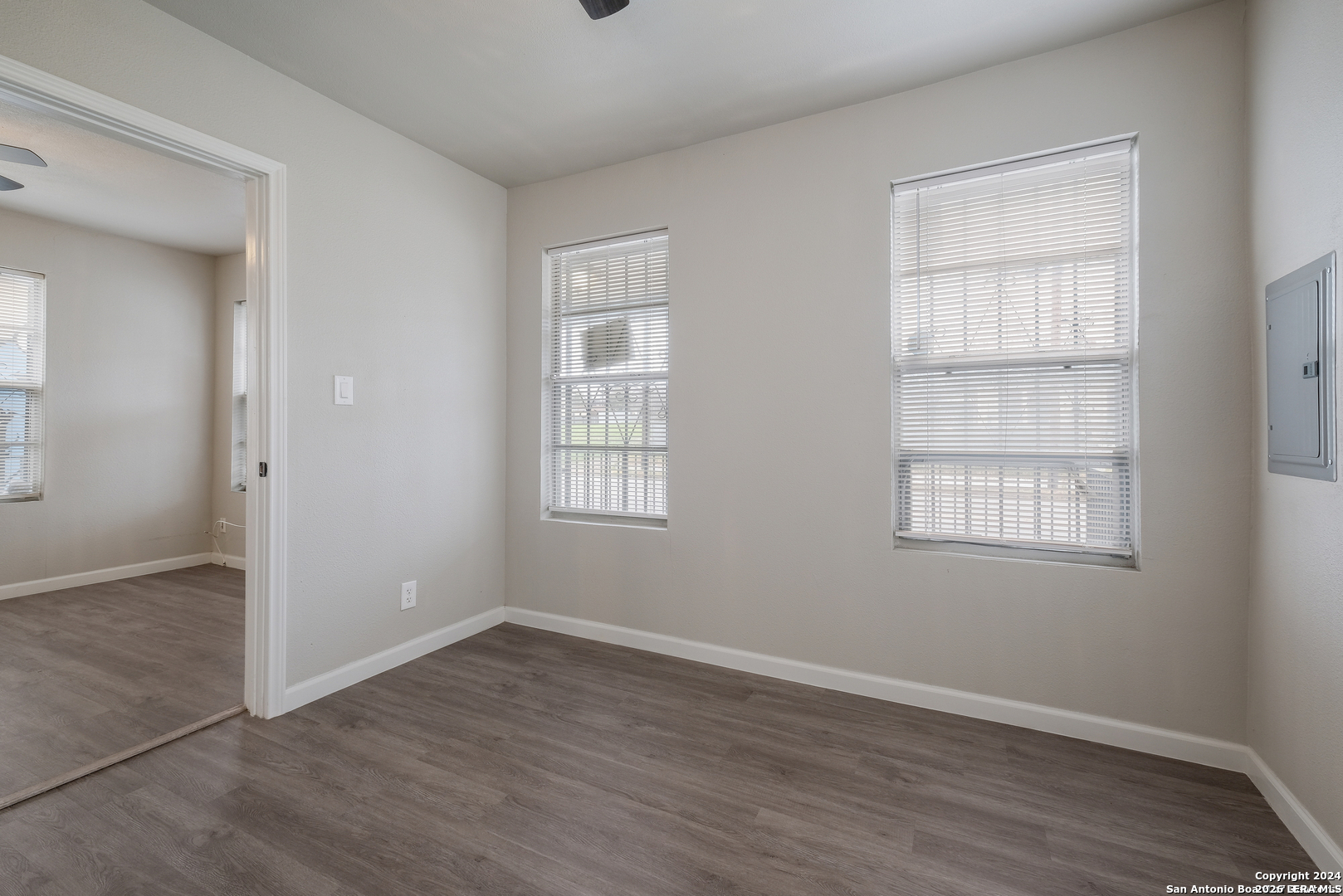 325 S Hackberry Street San Antonio TX 78203