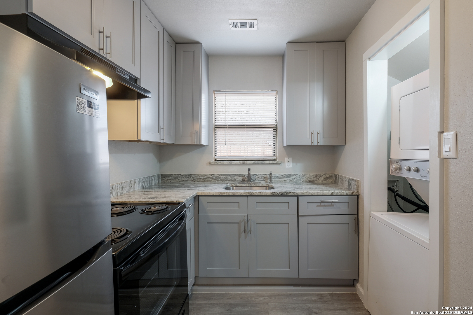325 S Hackberry Street San Antonio TX 78203