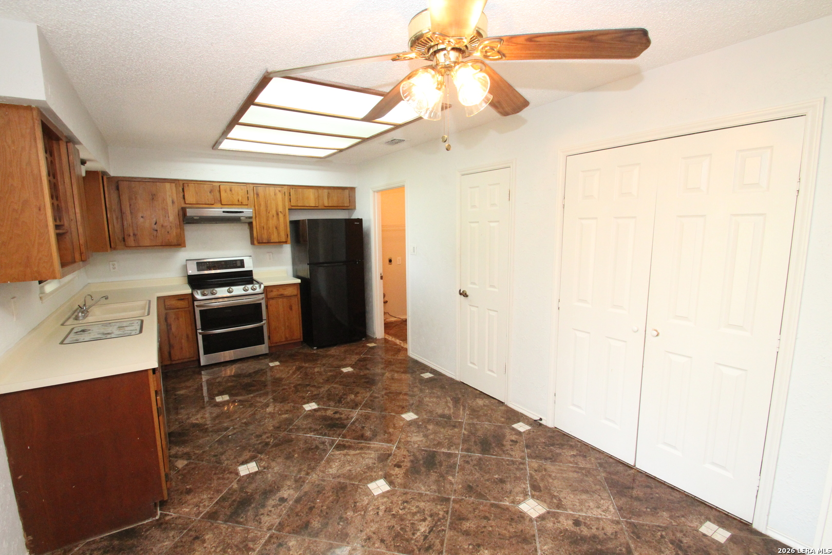 5122 Tree Top Street San Antonio TX 78250