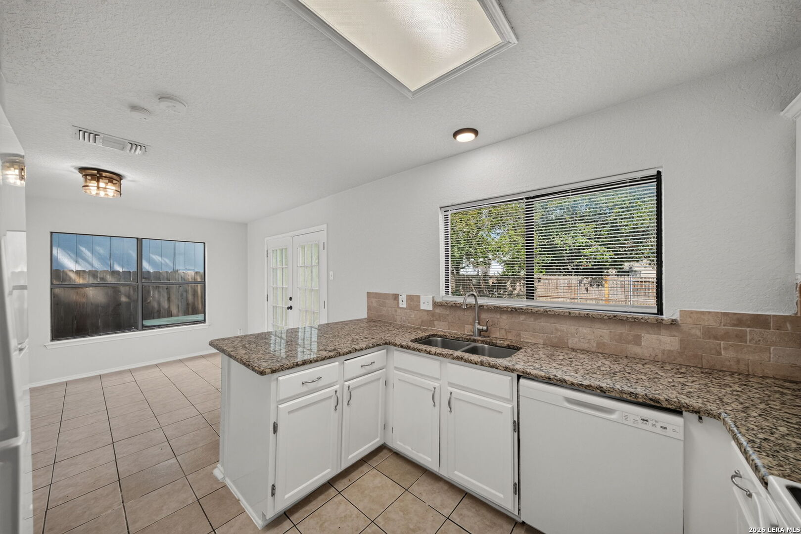 7106 Warrior Trail San Antonio TX 78244