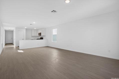 6734 Pumice Place Elmendorf TX 78223