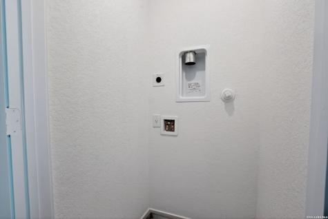 6734 Pumice Place Elmendorf TX 78223