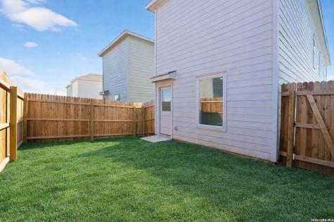6734 Pumice Place Elmendorf TX 78223