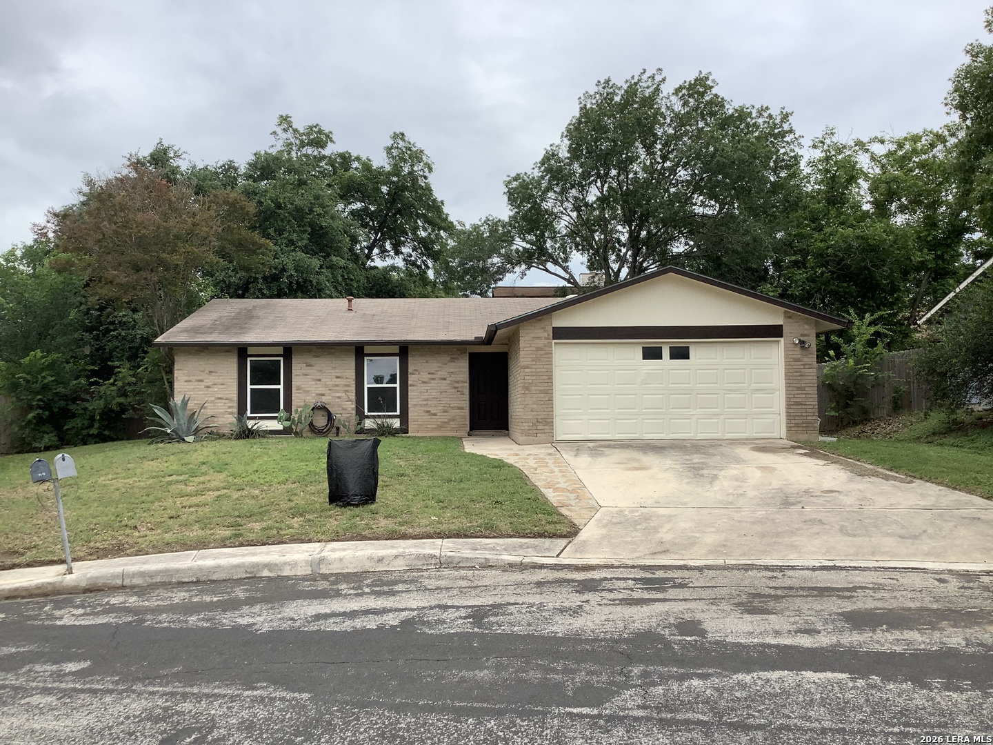 1047 Victoria Crossing San Antonio TX 78245