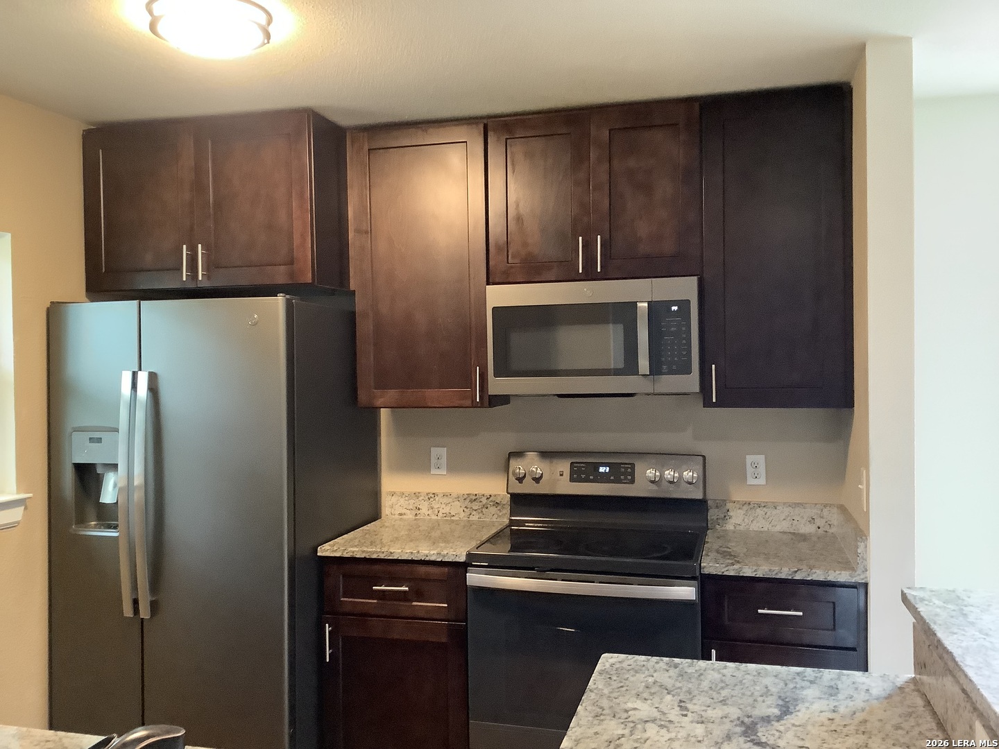 1047 Victoria Crossing San Antonio TX 78245