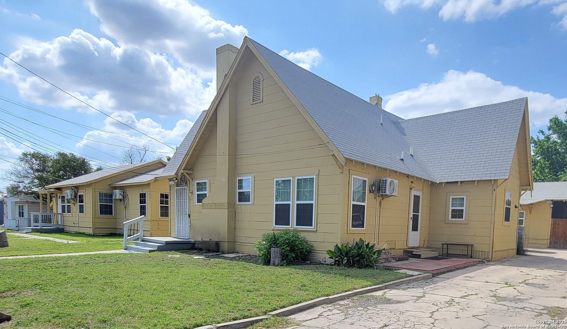 2227 Olmos San Antonio TX 78201