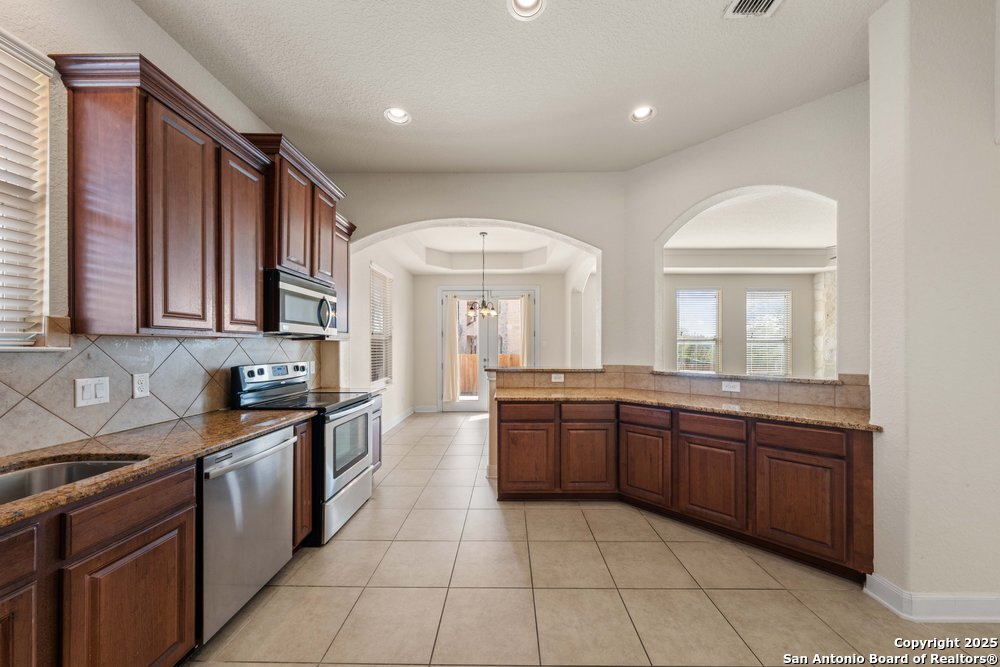 11230 Begonia Rock San Antonio TX 78245