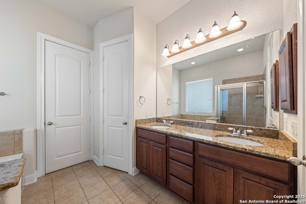 11230 Begonia Rock San Antonio TX 78245