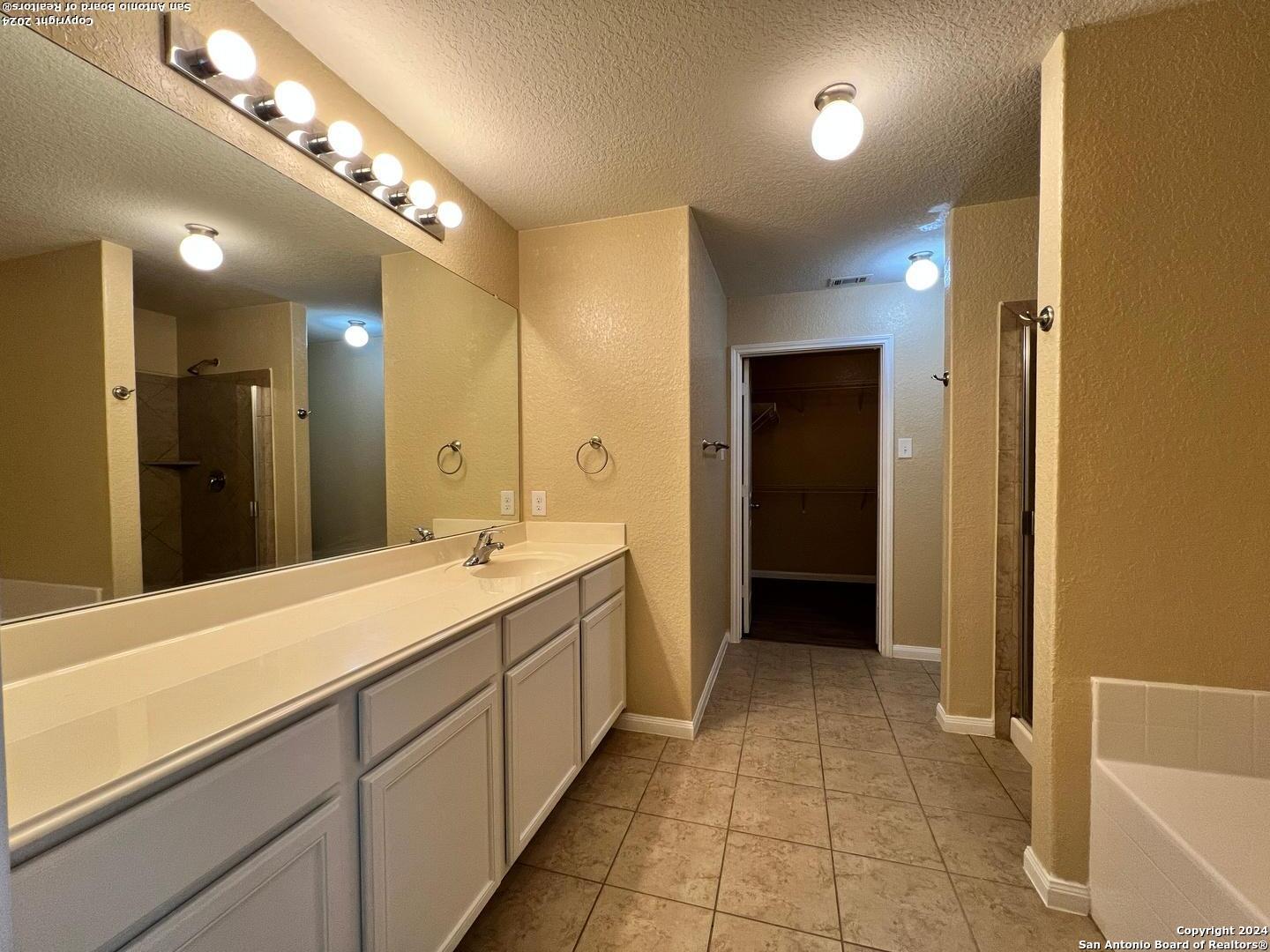 12304 Claiborne San Antonio TX 78252