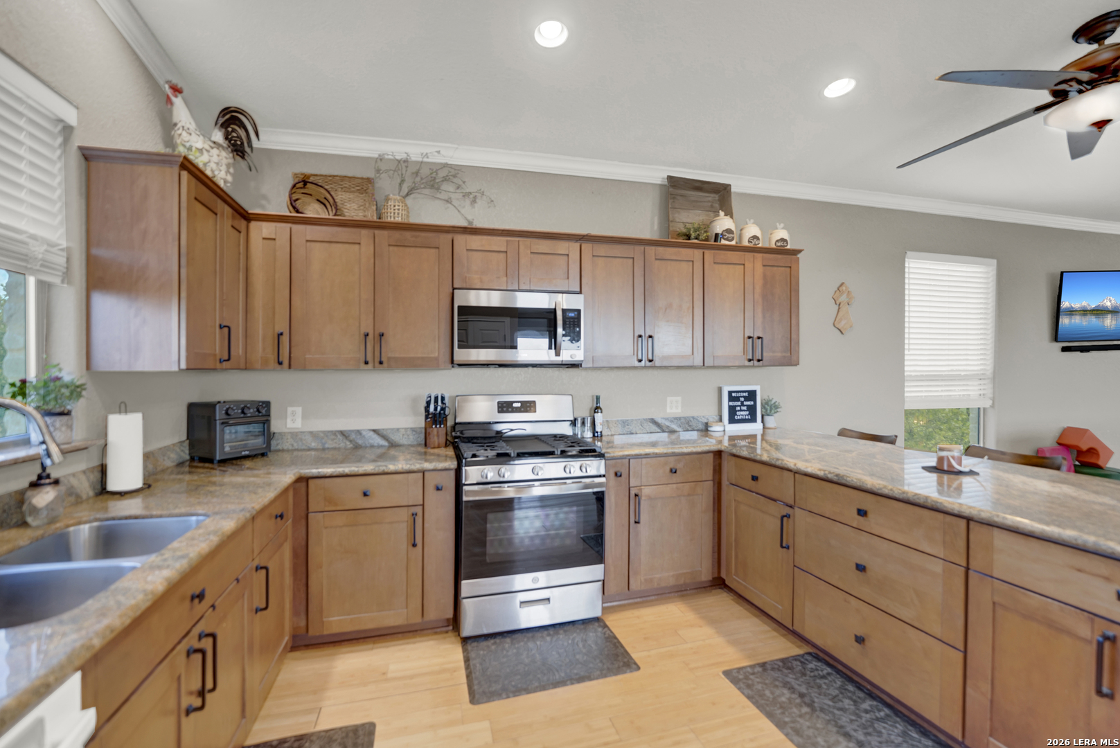 518 Park Bandera TX 78003