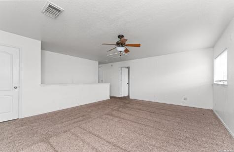 5502 Burton Farm San Antonio TX 78244