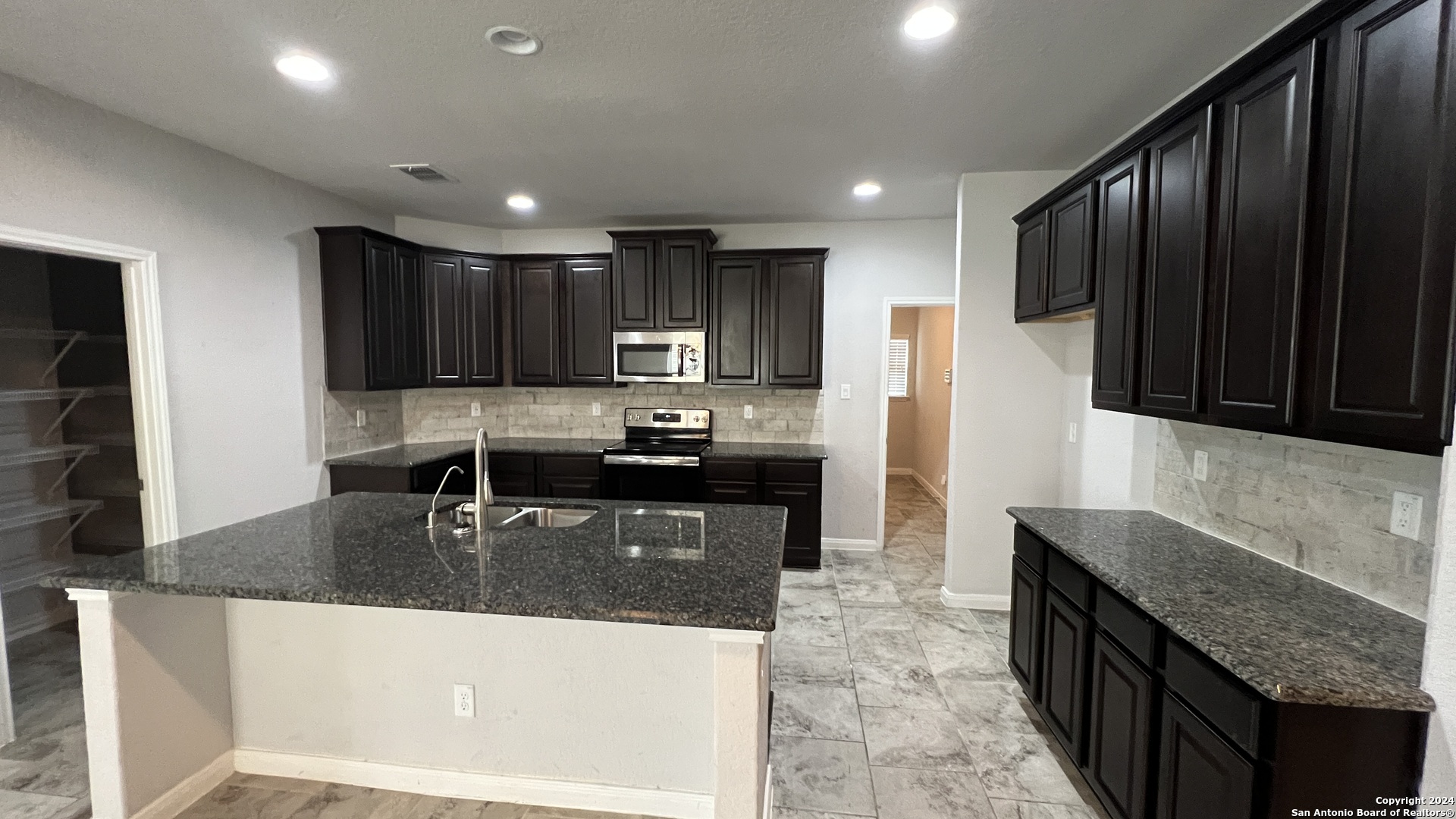 4576 Scots Elm Schertz TX 78108