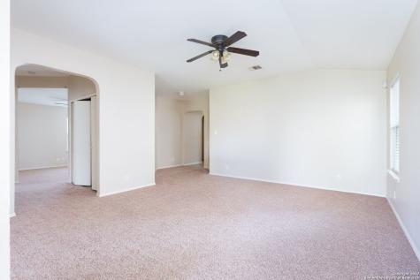 4311 Rogans Harbor San Antonio TX 78244