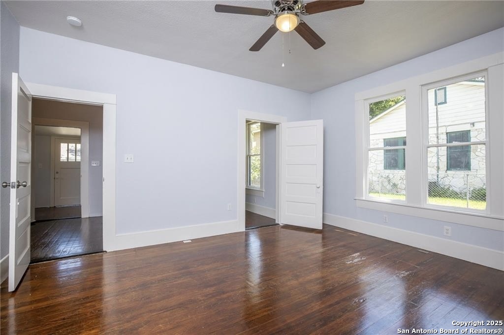 271 S Willow Avenue New Braunfels TX 78130
