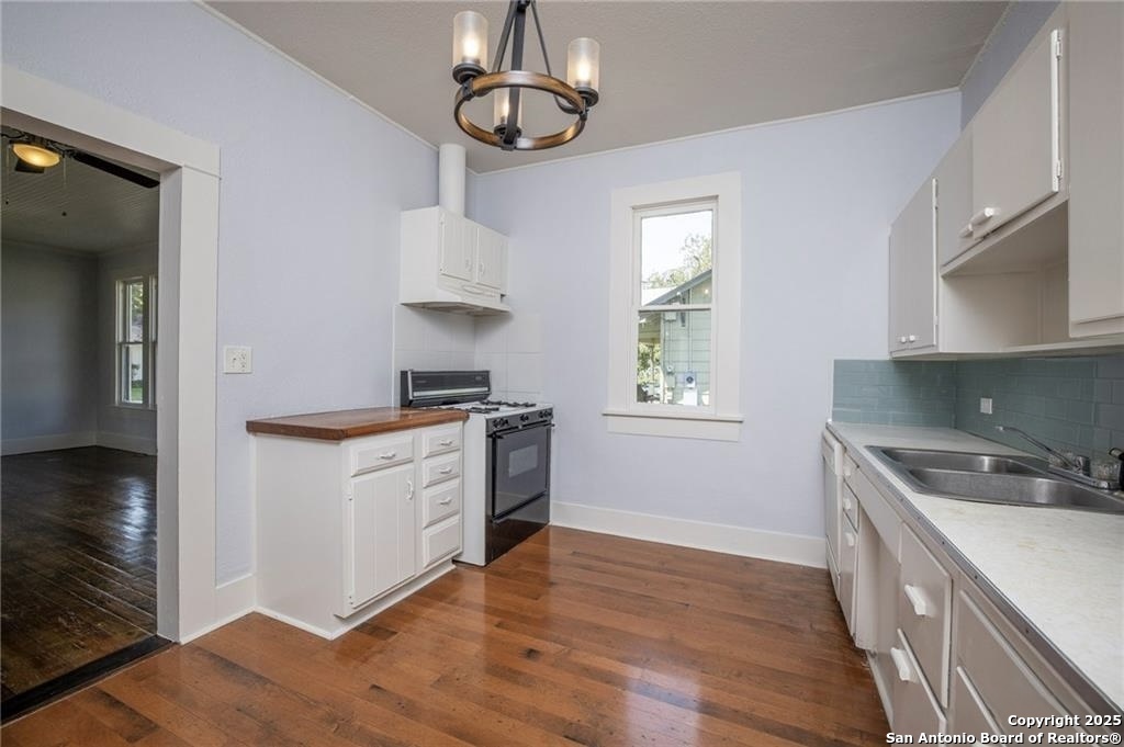 271 S Willow Avenue New Braunfels TX 78130