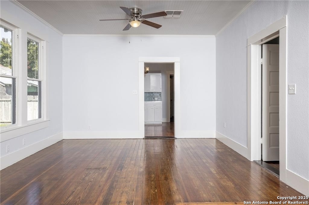 271 S Willow Avenue New Braunfels TX 78130