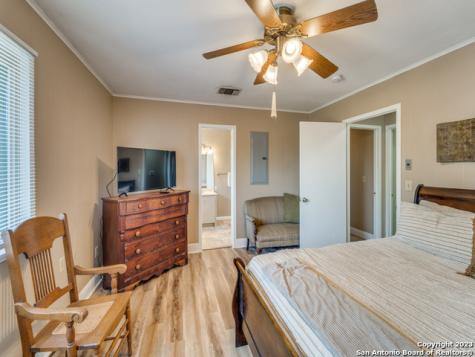 1660 Mciver Canyon Lake TX 78133