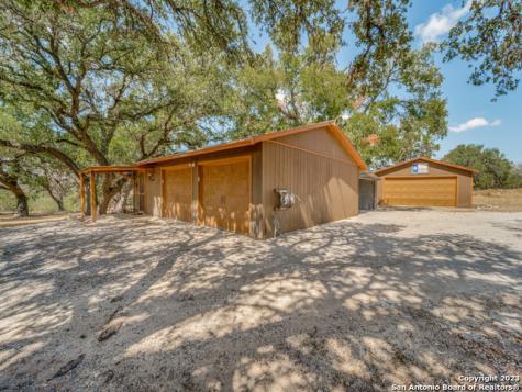 1660 Mciver Canyon Lake TX 78133