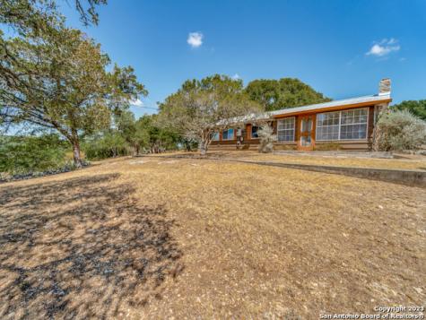 1660 Mciver Canyon Lake TX 78133