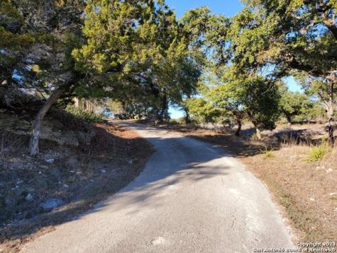 1660 Mciver Canyon Lake TX 78133