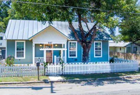 507 High Street Comfort TX 78013