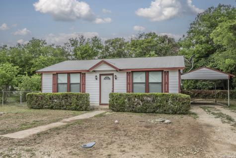 1608 Avenue J Hondo TX 78861