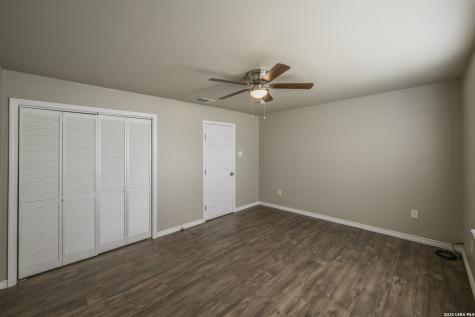 1608 Avenue J Hondo TX 78861