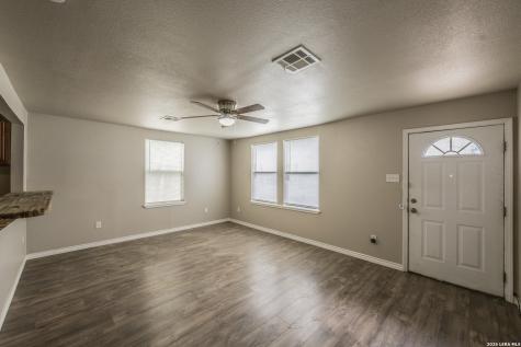 1608 Avenue J Hondo TX 78861