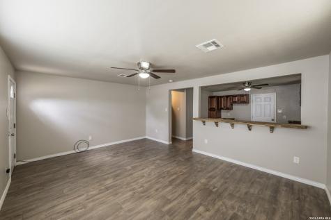 1608 Avenue J Hondo TX 78861