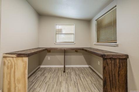 1608 Avenue J Hondo TX 78861