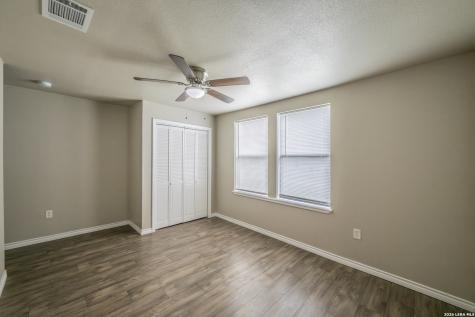 1608 Avenue J Hondo TX 78861