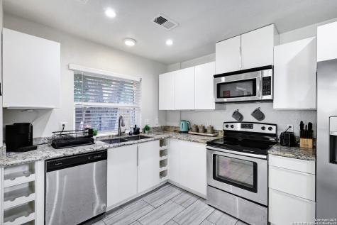 13319 Stairock San Antonio TX 78248