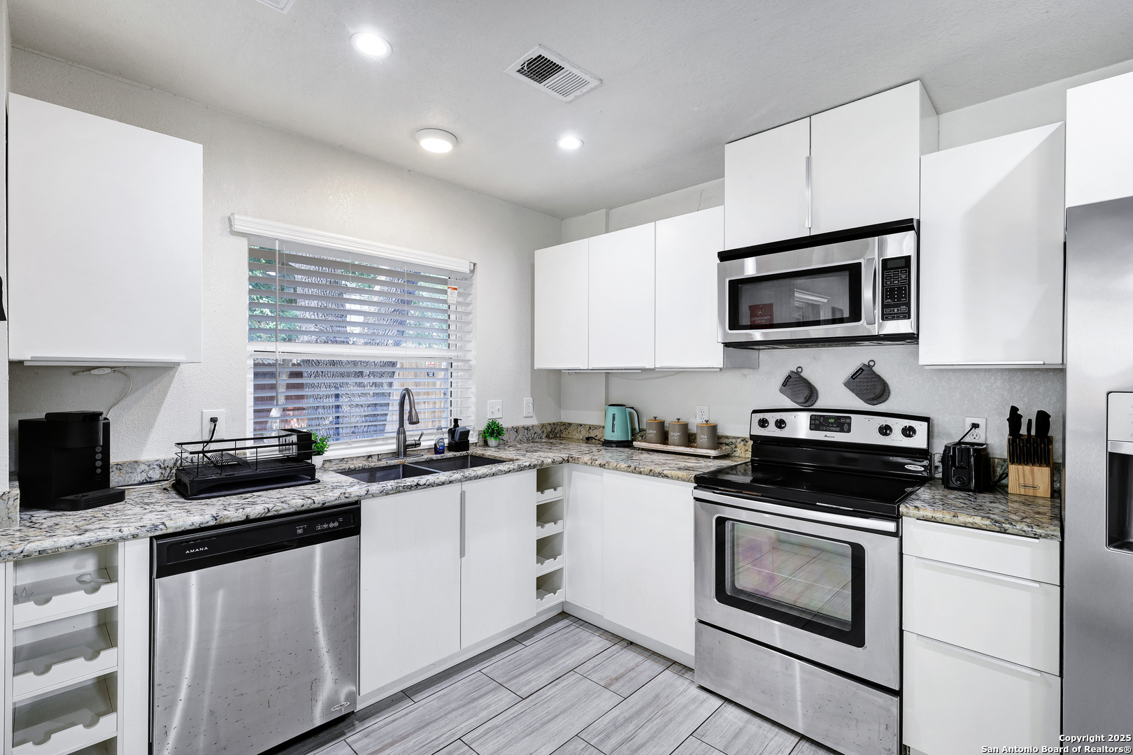 13319 Stairock San Antonio TX 78248