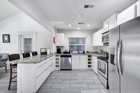 13319 Stairock San Antonio TX 78248