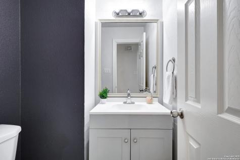 13319 Stairock San Antonio TX 78248