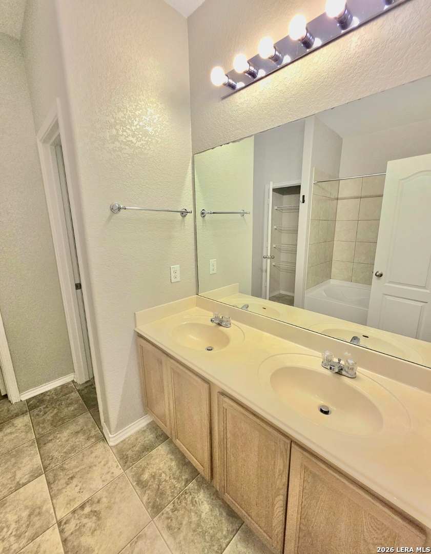 9611 Nueces Canyon San Antonio TX 78251