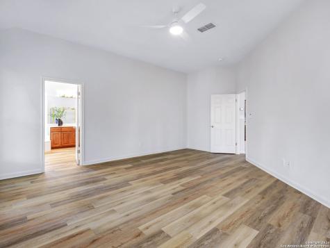 26 Silverhorn Drive San Antonio TX 78216