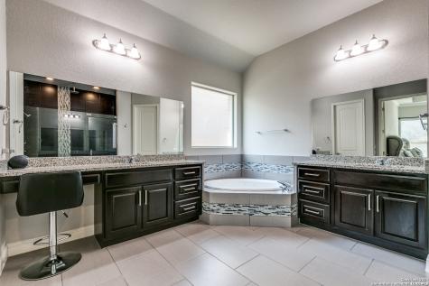 6114 Amber Rose San Antonio TX 78253