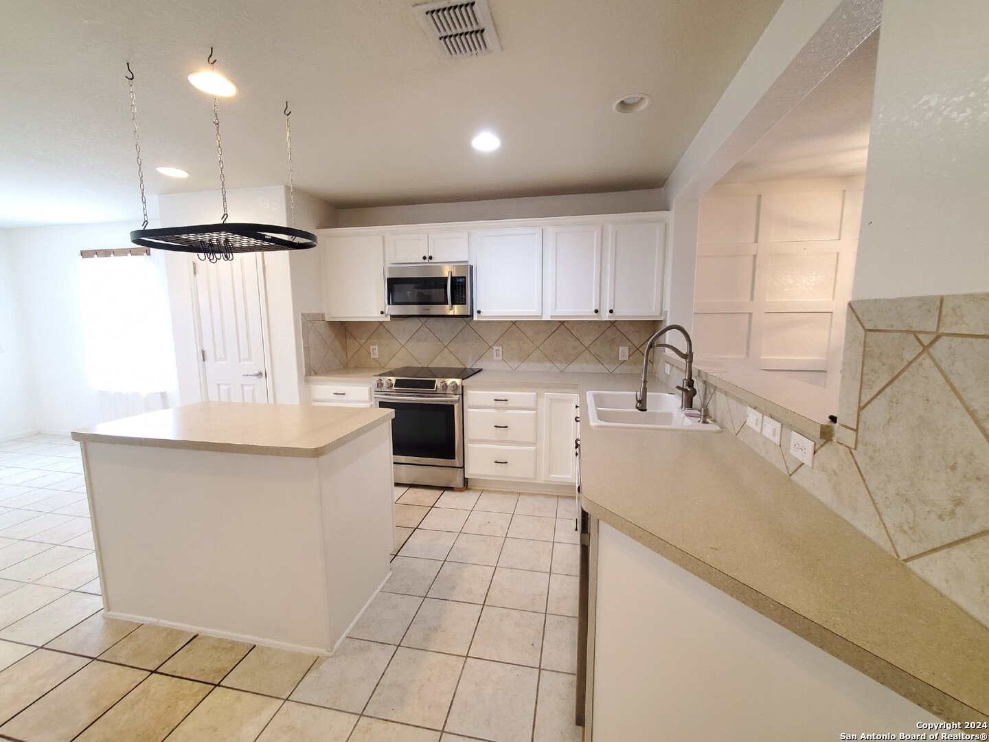 555 Planters Pass Schertz TX 78154