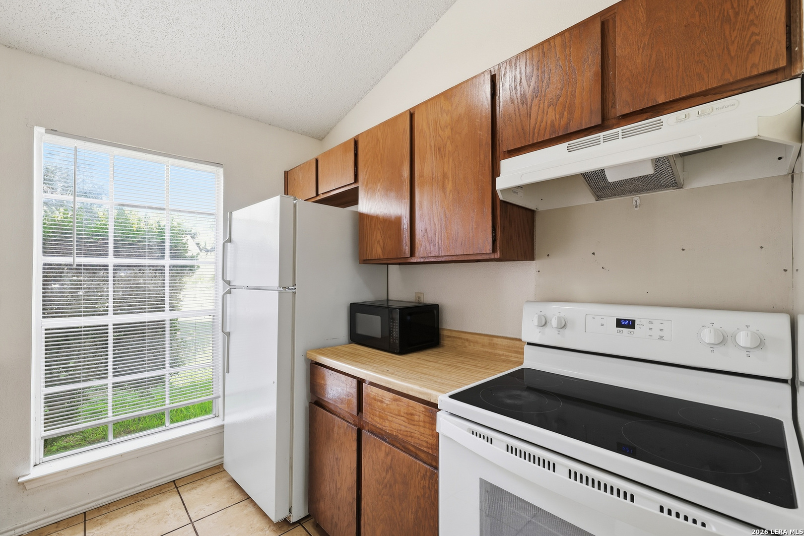 8918 Fall River Drive San Antonio TX 78250