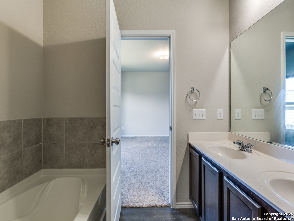 320 Saddle Leaf Cibolo TX 78108