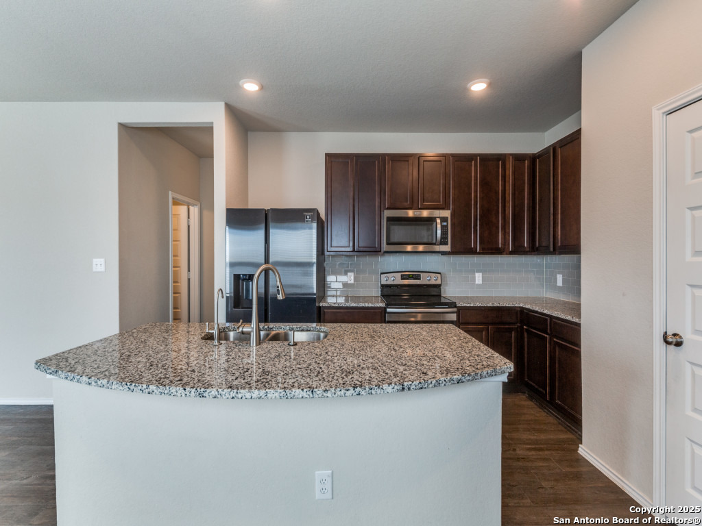 320 Saddle Leaf Cibolo TX 78108