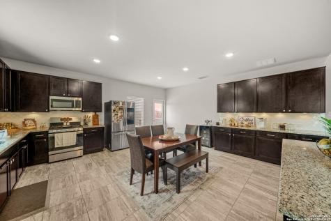 9119 Portobello Way Converse TX 78109