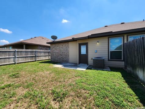 1143 Creekside Orchard New Braunfels TX 78130
